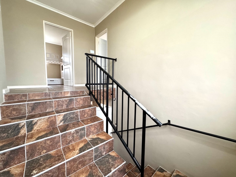 To Let 3 Bedroom Property for Rent in Bluewater Bay Eastern Cape